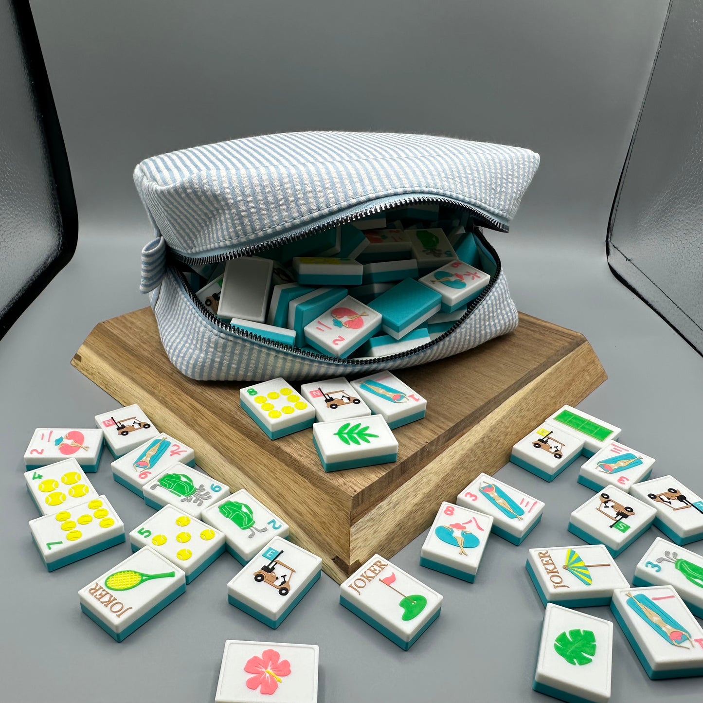 Mahjong Floating Pool Tiles